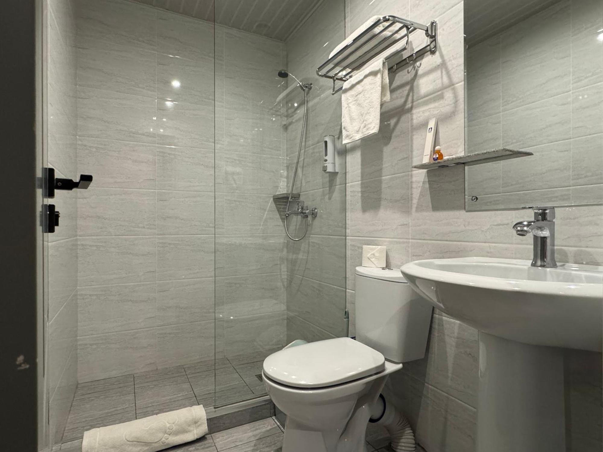 Hotel Afsona Karshi Esterno foto